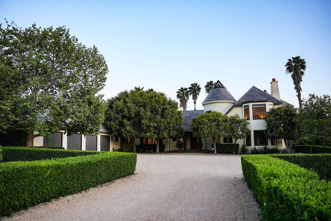 Hedges and front entrance road