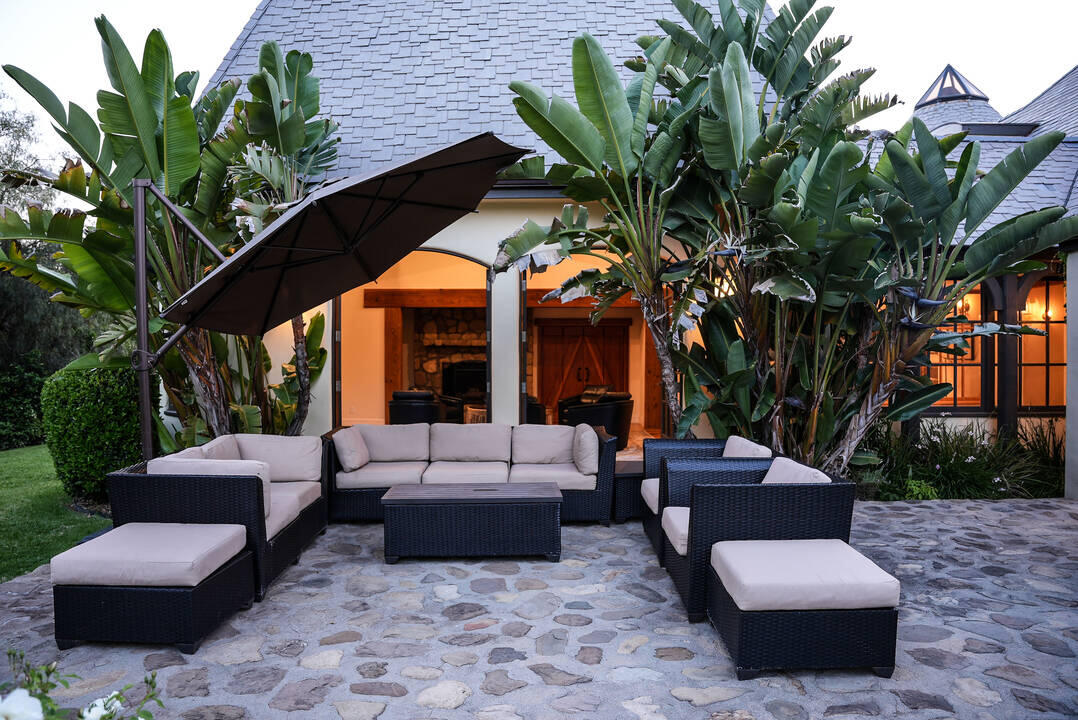 Outdoor sitting area